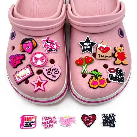 Ciondoli per Scarpe in PVC Stile Y2K per Zoccoli Collezione di Accessori a Forma di Cuore Stella Orso Decorazione Fai da Te