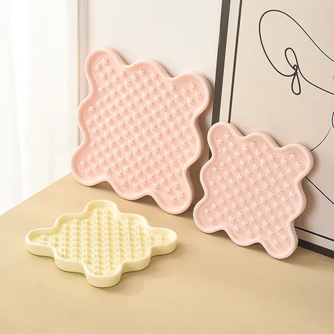 Ceramic Pet Slow Feeder Bowl For Cats And Small Dogs Star Shape Anti-Choking Licking Mat Microwave Dishwasher Safe Feeding Dish