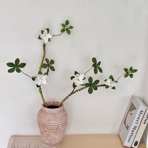 Branche d'Azalée Artificielle en Mousse Tige Souple Flexible Fleurs en Satin Blanc Décoration Maison Minimaliste Mariage Style Zen Ornement Floral
