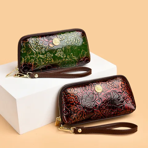 Vintage Leather Clutch Bag For Women 3D Peony Floral Embossed Handbag Long Wallet With Zipper Wristlet Elegant Purse