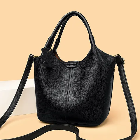 Bolso de Cubo de Cuero Genuino para Mujer Moda Contraste de Color Bolso de Mano Conmutar Bolso de Hombro Con Colgante de Oso Gran Capacidad