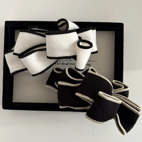 French Style Vintage Contrast Color Woolen Bow Banana Clip Elegant Hair Claw Vertical Tail Clip For Women Hair Accessory