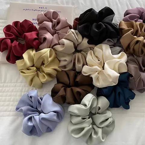 Elegante Große Satin Haargummis Für Damen Französischer Stil Seidig Plissierte Haarbänder Einfarbig Glänzender Haarschmuck