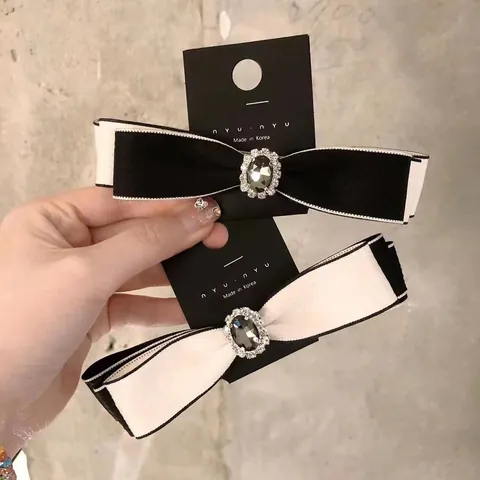 Fermaglio per Capelli Retro a Fiocco Tessuto di Raso Contrasto Bianco e Nero Strass Pietra Preziosa Clip a Molla per Donna Accessori Eleganti