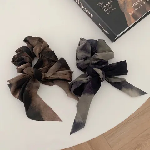 Coletero con Lazo Estilo Coreano con Estampado Tie Dye y Lavado de Tinta Con Cintas Largas para Mujer Gomas de Pelo de Tela de Satén Elegantes Accesorios para el Pelo