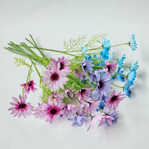 Künstliche Gänseblümchen Seidenblumen Mehrere Köpfe Einzelner Zweig Faux Kamille Für Zuhause Hochzeit Party Garten Fotografie Deko