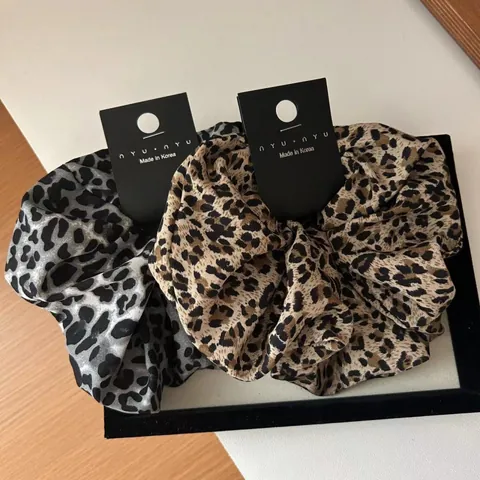 Vintage Leopard Print Large Scrunchie For Women Retro Satin Fabric Elastic Hair Tie Korean Style Hair Accessories