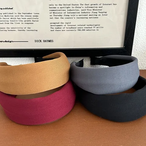 Vintage Padded Sponge Wide Headband For Women Solid Color Fabric Hair Band High Top Face Wash Hair Hoop Fashion Hair Accessories