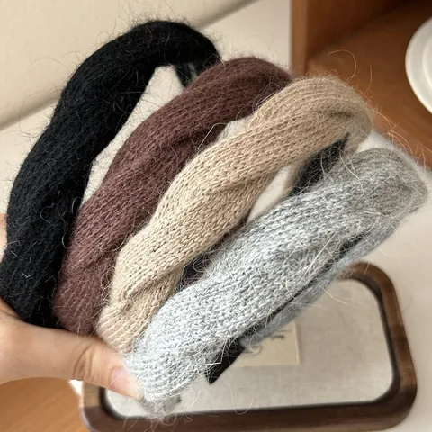 Damen Strickwolle Haarreif Winter Warm Plüsch Fuzzy Zopfmuster Breit Haarband Vintage Minimalistisch Alltag Haarschmuck
