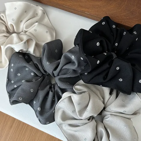 Vintage Grote Stof Scrunchie Met Glanzende Zilveren Glitter Stippen Hoge Elasticiteit Oversized Haaraccessoires