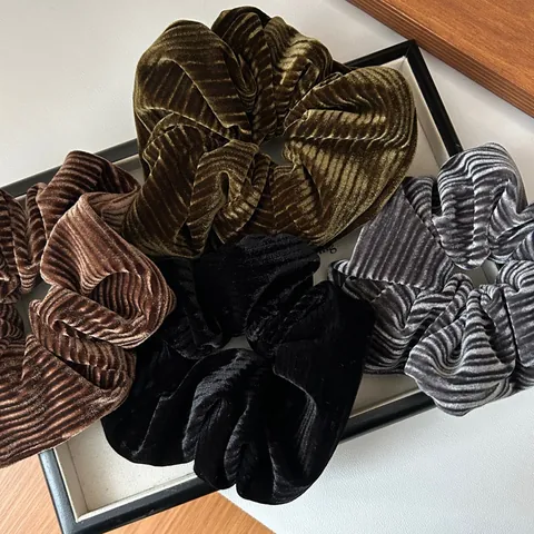 Korean Vintage Large Velvet Scrunchies For Women Ribbed Solid Color High Elastic Hair Ties Retro Oversized Hair Bands Accessories