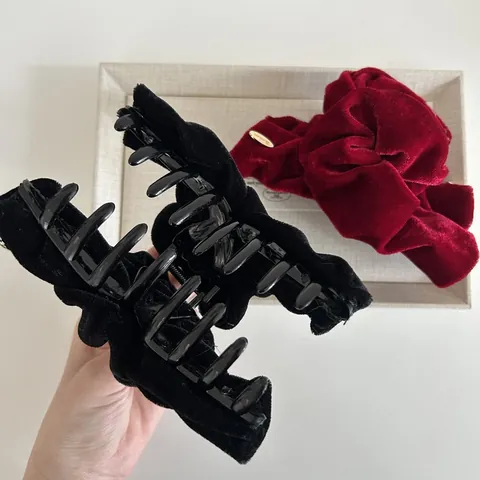 Pinza per Capelli Francese Vintage in Velluto Plissettato Grande Elegante Clip a Squalo Satinata per Capelli Spessi Donna