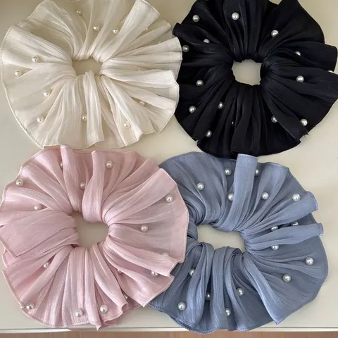 Coletero de Satén Extragrande Elegante para Mujer Diseño Plisado Con Detalles de Perlas Artificiales Artificiales Color Sólido