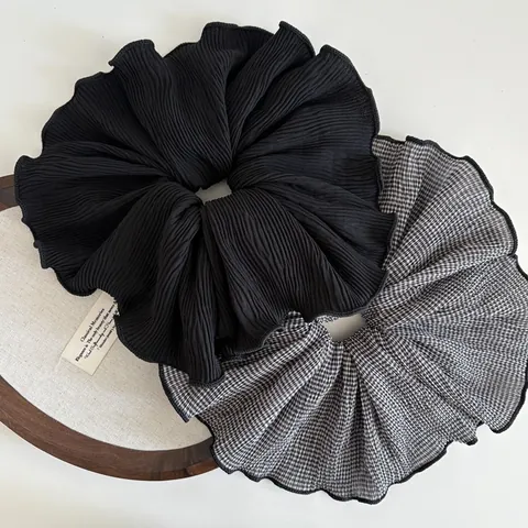 Chouchou Rétro Surdimensionné en Mousseline Plissée à Carreaux pour Femmes Style Coréen Grand Lien de Cheveux en Tissu Élastique