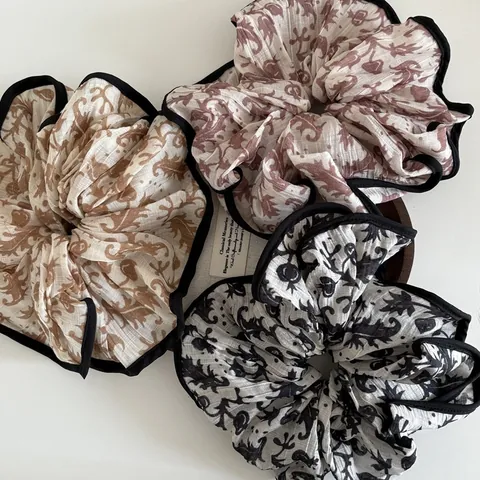 Scrunchie in Tessuto Grande a Fiori Vintage Francese Per Donna Elastico Per Capelli Con Bordino Nero Elegante