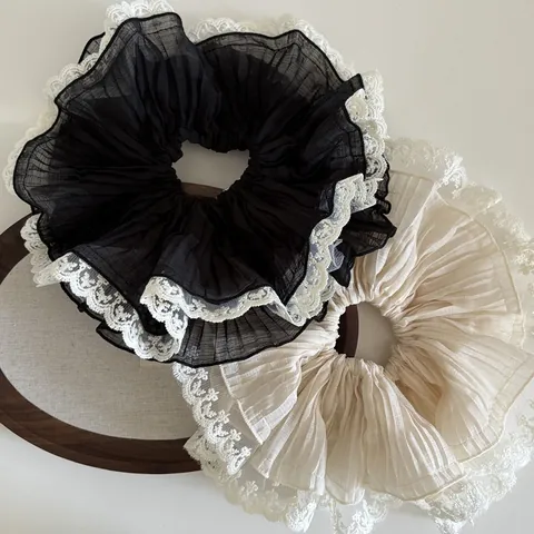 Oversized Pleated Chiffon Scrunchie White Lace Edge Retro Hair Ring Gentle Hair Ties Women Elegant Daily Styling Hair Accessories