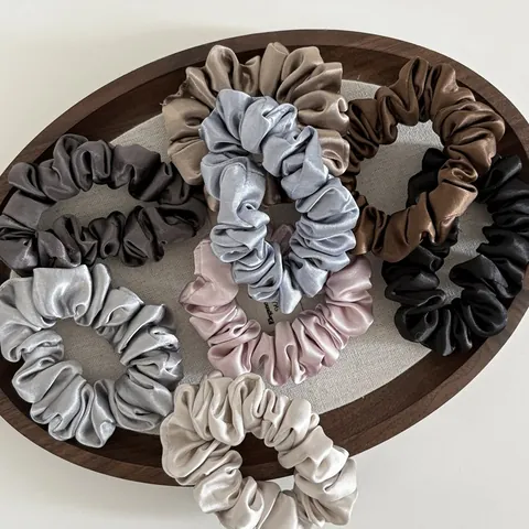 Elegant Satin Ruched Hair Scrunchies Elastic Solid Color Ponytail Holder Soft Pleated Hair Tie Fashion Hair Accessories