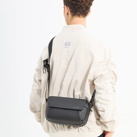 Ανδρική Αδιάβροχη Τσάντα Crossbody από Νάιλον Ελαφριά Casual Τσάντα Ώμου Μικρή Τετράγωνη Τσάντα Messenger για Καθημερινή Χρήση