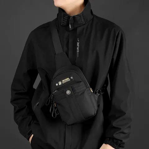 Herren Wasserdichte Nylon Brusttasche Outdoor Taktische Sling Tasche Casual Umhängetasche Reise Schultertasche Leichte Pendlertasche
