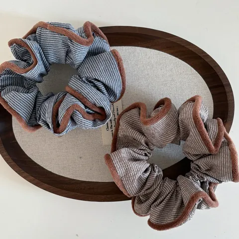 Koreanischer Vintage Gestreifter Haargummi Mit Weichem Braunem Plüschrand Elastisches Haarband Retro Haarschmuck Für Damen