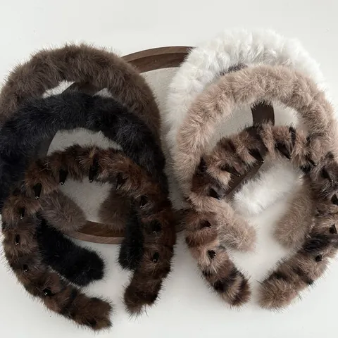 Women Korean Style Plush Wavy Headband Autumn Winter Fluffy Wide Hair Band With Comb Teeth Face Washing Daily Hair Accessories