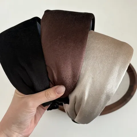 Koreanischer Vintage Gepolsterter Samt Haarreif Für Damen Breites Elegantes Satin Haarband Rutschfest Dickes Haargummi Kopfschmuck