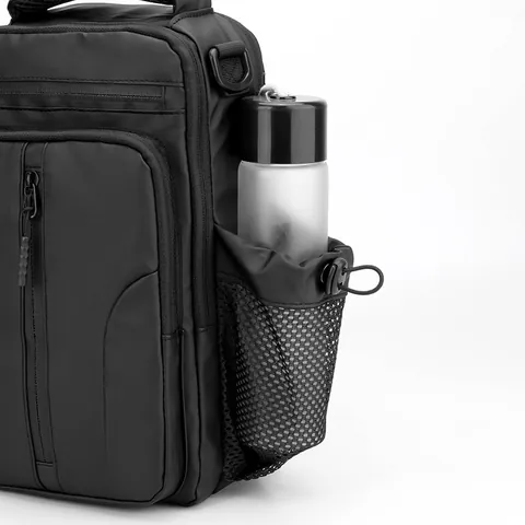 Borsa da Petto Funzionale da Uomo Impermeabile in Nylon Borsa a Tracolla Techwear Multi-Pocket Sling Bag Con Porta di Ricarica USB Outdoor Viaggio Zaino