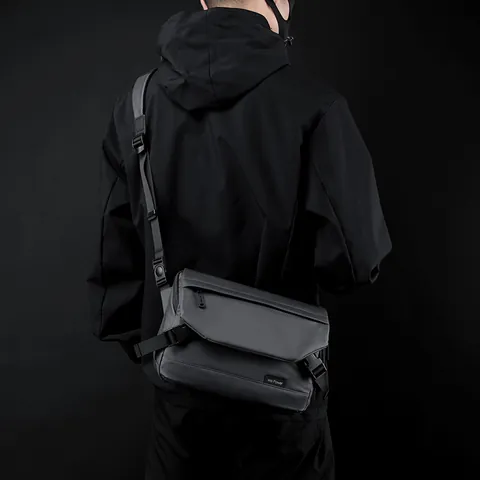 Herren Wasserdicht Techwear Umhängetasche Große Kapazität Nylon PU Beschichtung Crossbody Tasche Für Outdoor Alltag Schultertasche