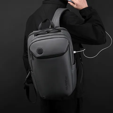 Herren Wasserdicht Business Rucksack mit USB-Anschluss Laptoptasche für Reisen Büro Multifunktionaler Pendler Rucksack Nylon