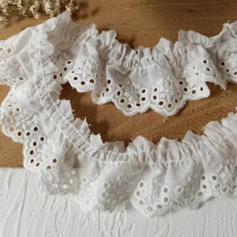Witte Katoenen Kantafwerking Ruffled Broderie Anglaise Geborduurd Lint Voor DIY Naaien Knutselen Kleding Decoratie Accessoires