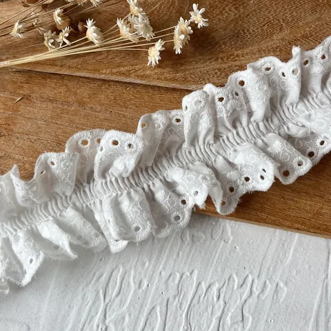Wit Katoen Ruffled Kantafwerking Oogjesborduurwerk Broderie Anglaise Geplooid Elastisch Lint Voor DIY Naaien Ambacht
