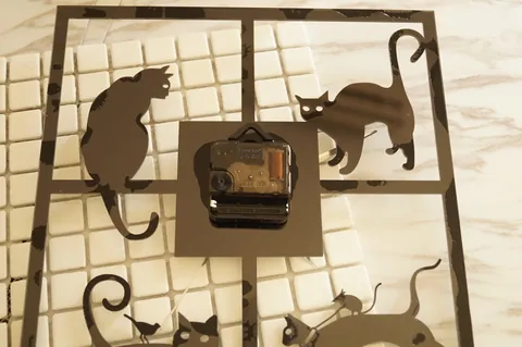 Moderne Minimalistische Quadratische Acryl Wanduhr Kreative Katzen Silhouette Dekorative Hängeuhr Für Wohnzimmer Schlafzimmer Büro Haus Dekor