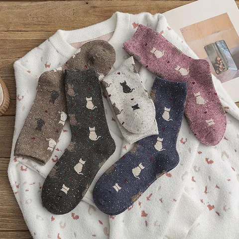 Japanese Retro Speckled Cat Pattern Crew Socks Cotton Blend Heart Print Kawaii Fashion Mid-Calf Hosiery For Women