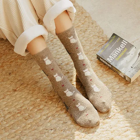 Japanese Retro Speckled Cat Pattern Crew Socks Cotton Blend Heart Print Kawaii Fashion Mid-Calf Hosiery For Women