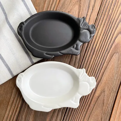 Creative Pig Shaped Ceramic Mini Sauce Dish Underglaze Embossed Seasoning Plate Jewelry Tray Microwave Dishwasher Safe