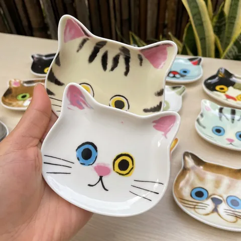 Creative Cat Face Shape Ceramic Sauce Dish Cute Cartoon Mini Dipping Bowl For Seasoning Spice Or Jewelry Tray Decorative Small Plate
