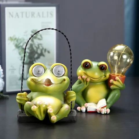 Solar Powered Frog Garden Statue Outdoor Resin Animal Figurine With LED Glowing Eyes Waterproof Decorative Yard Landscape Ornament