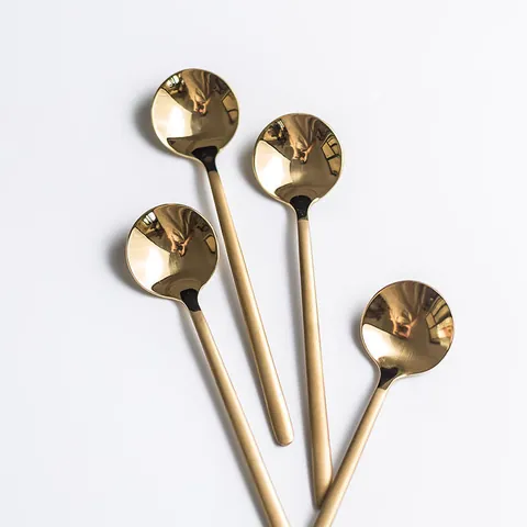 Cuchara de Café Creativa de Acero Inoxidable Oro 304 Cabeza Redonda Mango Largo Cuchara de Postre para Hogar Cafetería Vajilla Nórdica
