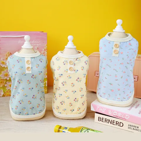 Waffle Fabric Pet Dog Cat Floral Vest Breathable Sleeveless Puppy Kitten Clothing With Wood Button Decorative Pet Supplies