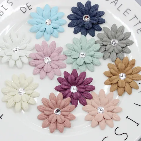 Ciondoli a Forma di Margherita in Microfibra Fatti a Mano Con Centro in Strass per Accessori per Capelli Fai-da-te Spilla per Scarpe Decorazione di Abbigliamento