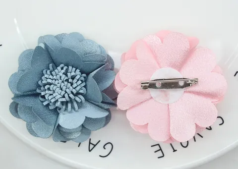 Spilla a Fiore in Tessuto Fatta a Mano Per Uomo Donna Moda Corsage Floreale in Raso Con Clip in Lega Accessori Per Abito Da Sposa