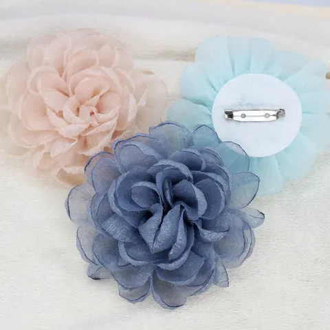 Elegante Spilla a Fiore in Organza con Bordo Bruciato Corsage di Peonia in Tessuto Fatto a Mano per Abito da Donna Matrimonio Banchetto Gioielli