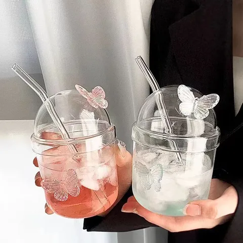 High Borosilicate Glass Straw Cup With 3D Butterfly Decoration Round Lid And Straw For Women Ins Style Water Bottle