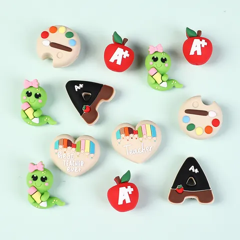 3D Silikonperlen Cartoon Lehrer Thema DIY Schmuckherstellung Fokus Perlen Silikon Apfel Palette Bleistift Herz Perlen Für Stift Lanyard Schlüsselanhänger