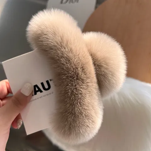 Large Plush Rex Rabbit Fur Hair Claw Clip For Women Winter Oversized Furry Shark Clip Hair Accessories Elegant Headwear