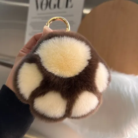 Cute Bear Paw Keychain Real Rex Rabbit Fur Bag Charm Soft Plush Bear Claw Pendant With Metal Clasp Key Ring For Women Bag Accessories Gift