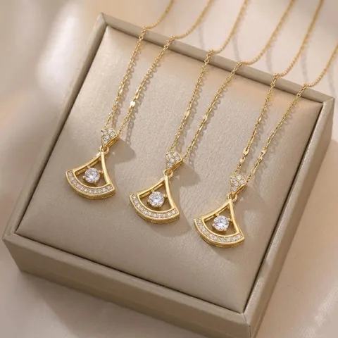 Collar Con Colgante En Forme De Abanico Acero De Titanio Circonita Elegante Minimalista Joyería Para Mujer
