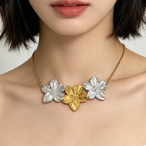 Collana Con Pendente A Fiore Bicolore In Acciaio Inossidabile Catena Veneziana Texture Pieghettata Gioielli Vintage Eleganti Da Donna