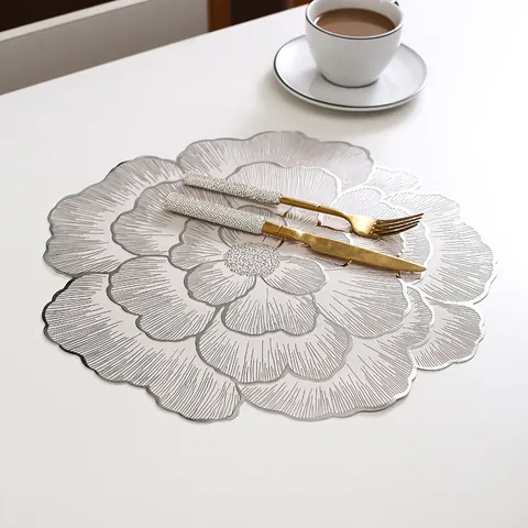 Luxury PVC Placemats 3D Floral Peony Pattern Bronzing Heat Resistant Hollow Out Leaf Shaped Table Mats For Dining Room