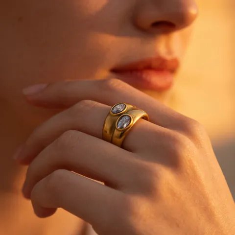 Bague Large en Acier Inoxydable Plaquée Or Vintage Double Zirconium Ovale Style Old Money Bijoux de Mode Cadeau Femme